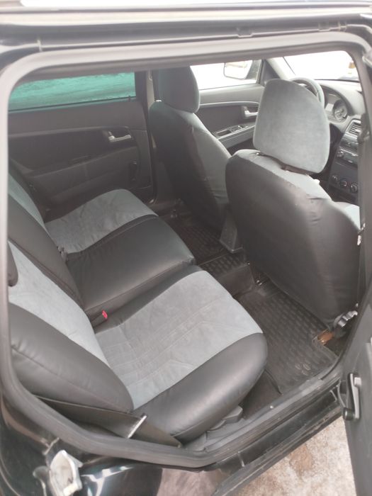 Приора Универсал