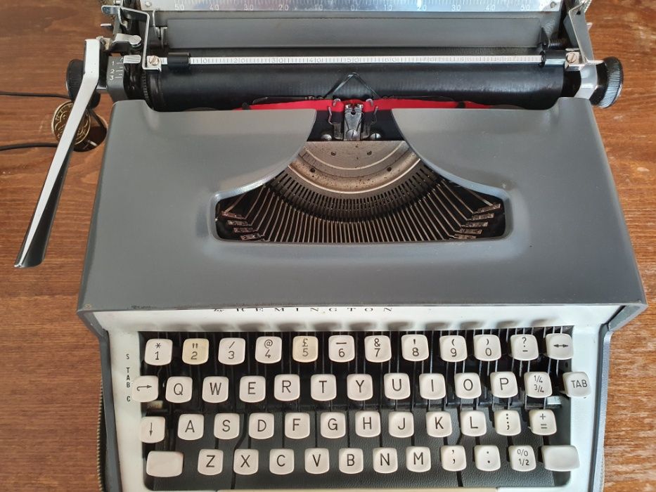Masina de scris veche MONARCH REMINGTON
