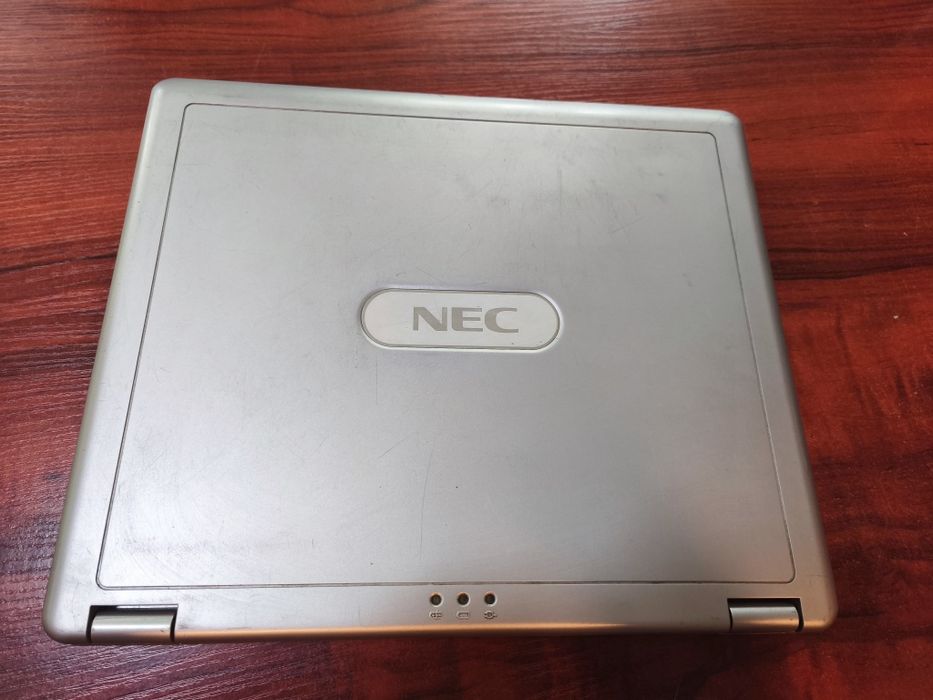Ноутбук nec versa M500e
