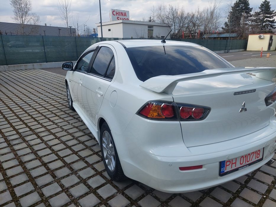 Mitsubishi lancer 2017