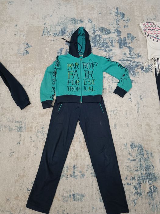 Спортивные костюмы 150см