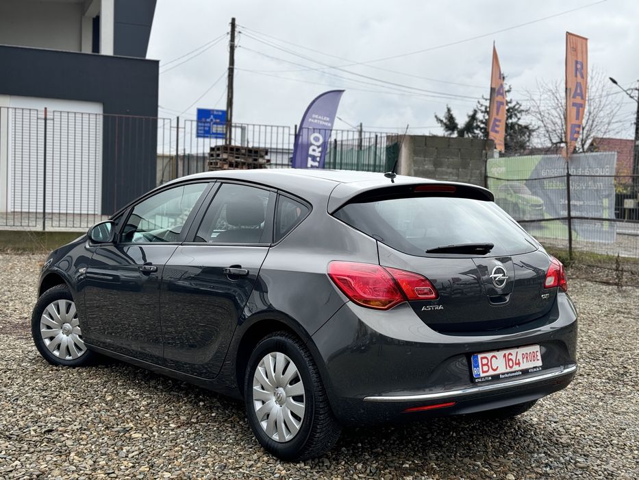 Opel Astra J 1.7CDTI 04.2014 Rate Garantie Buy-Back