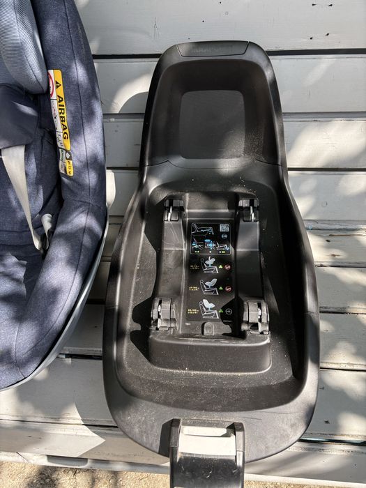 Scaun auto copii Maxi Cosi 2wayPearl si baza 2wayFix