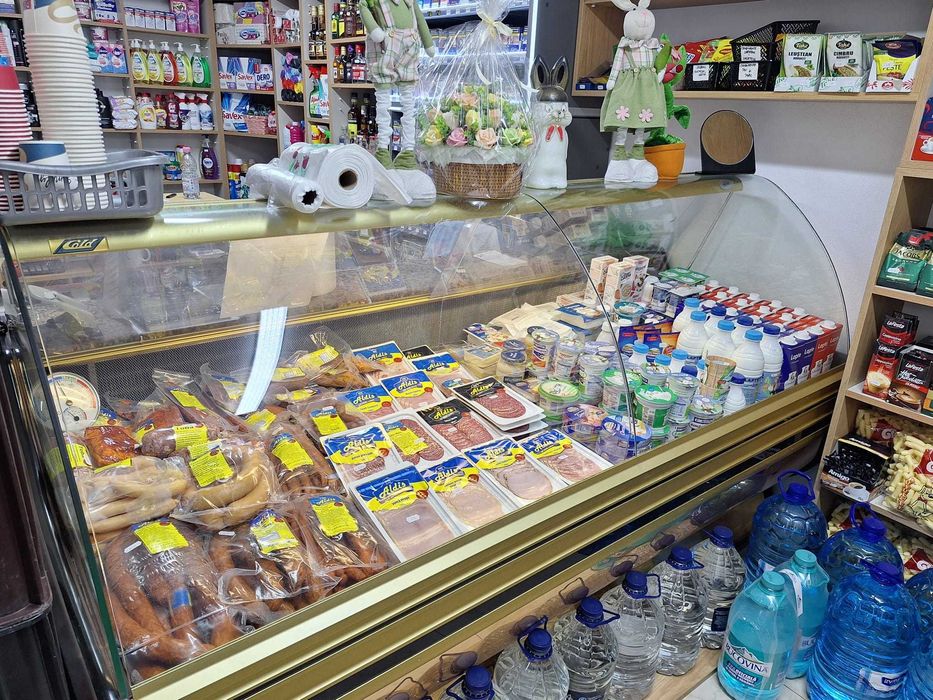 DE VÂNZARE: Mini Market complet utilat & funcțional
