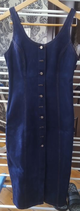 Продам женские платья.