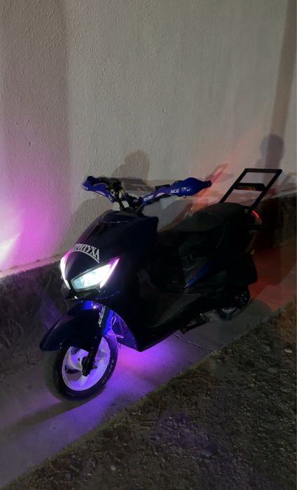 Мопед м8pro.