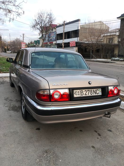 Автомобиль Волга газ 31105