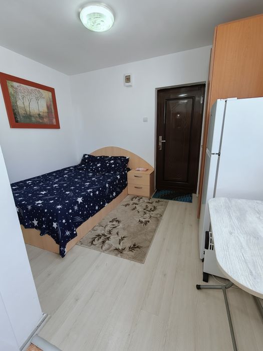 Particular închiriez garsonieră