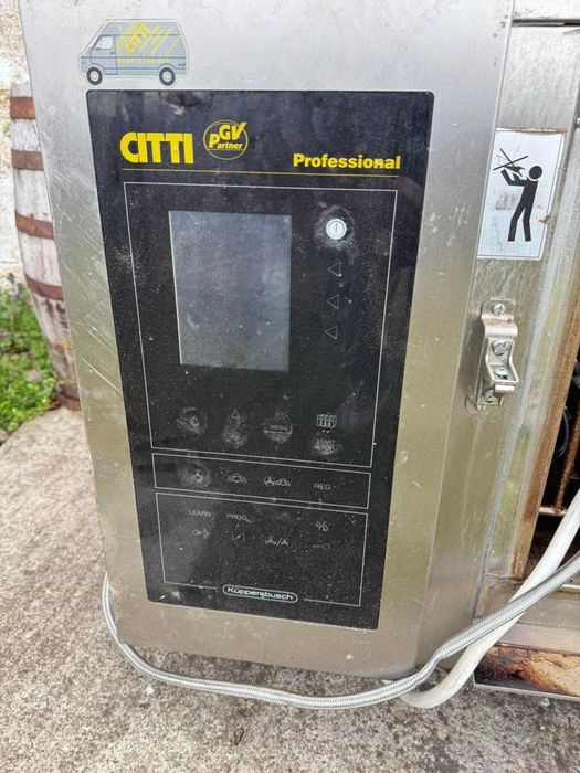 Продавам конвектомат трифазен, 6 тави