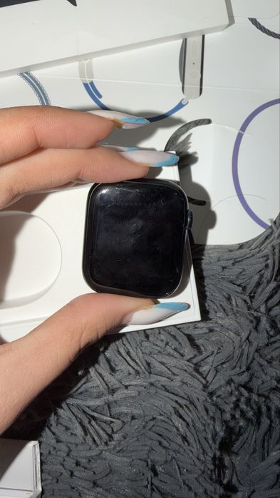 ⌚ Apple Watch Series 8 – 45mm Midnight – Stare foarte bună