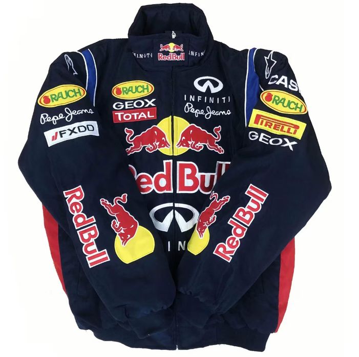 Продам бомбер Red Bull
