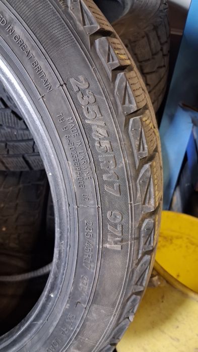 235 45 17 зимни гуми