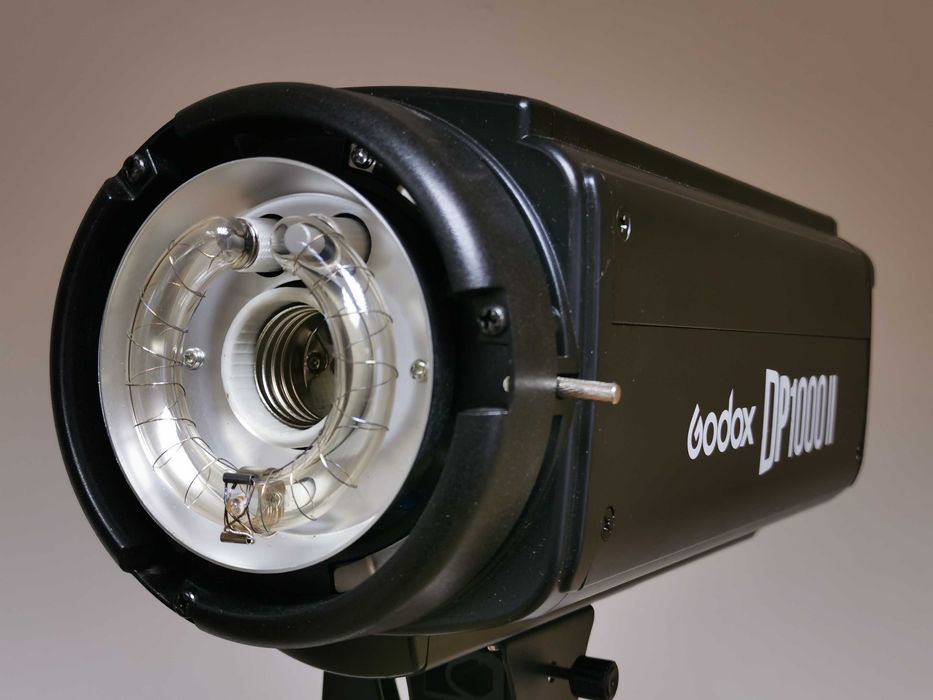 Студийна светкавица Godox DP1000II с мощност 1000Ws