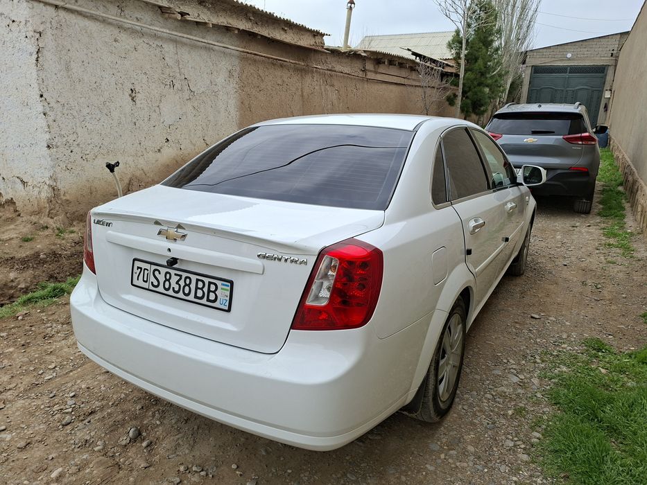 Жентра сотилади.