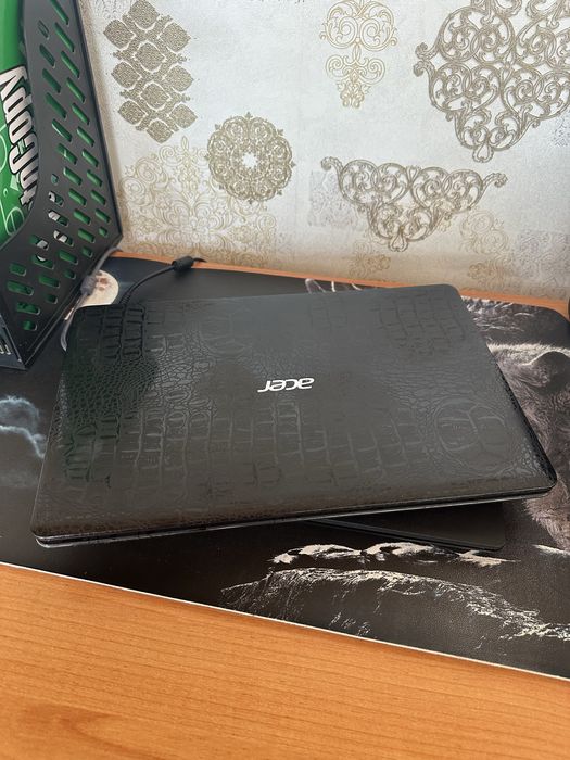 Noutbuk sotiladi (Acer) Windows 7