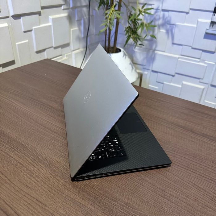 Laptop Dell Precision i9 9980HK / 32GB / Ecran 4K Touch / Placă Video