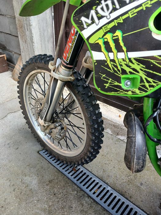 Продавам kawasaki kx250
