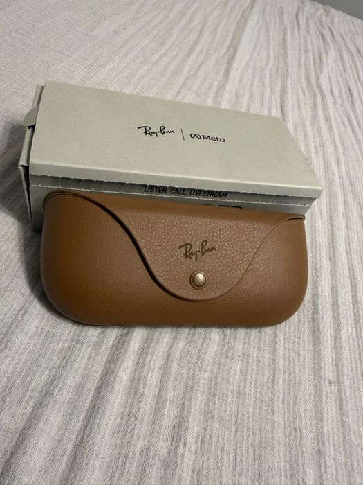 RayBan Meta Transition matte frame