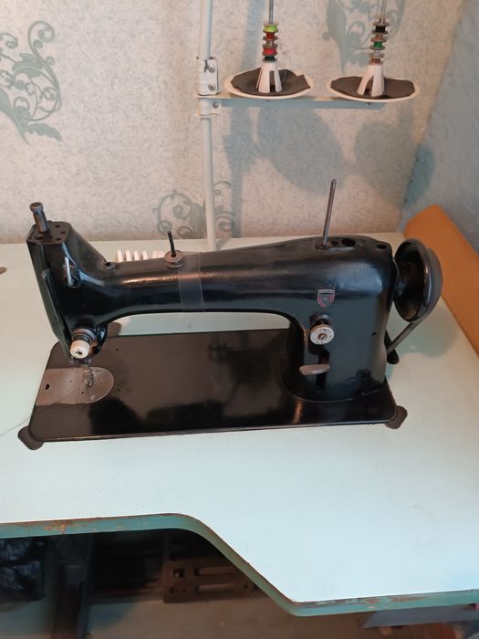 Швейная машина производственная