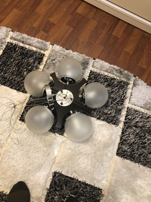 Lustre mai multe modele