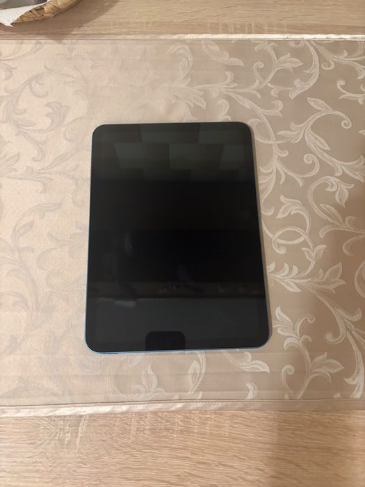 Apple iPad 11” (A16) – 128GB