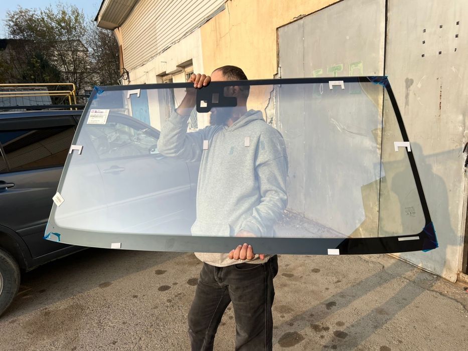 Лобовое стекло на субару