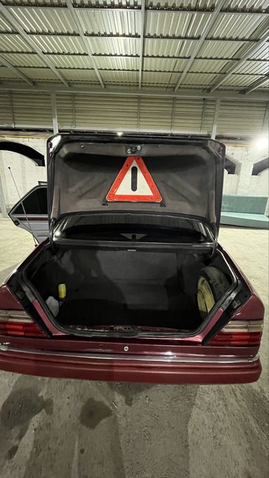 Мерседес Е220 автомат