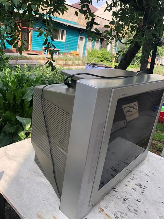 Телевизор LG RT-29FA33RK