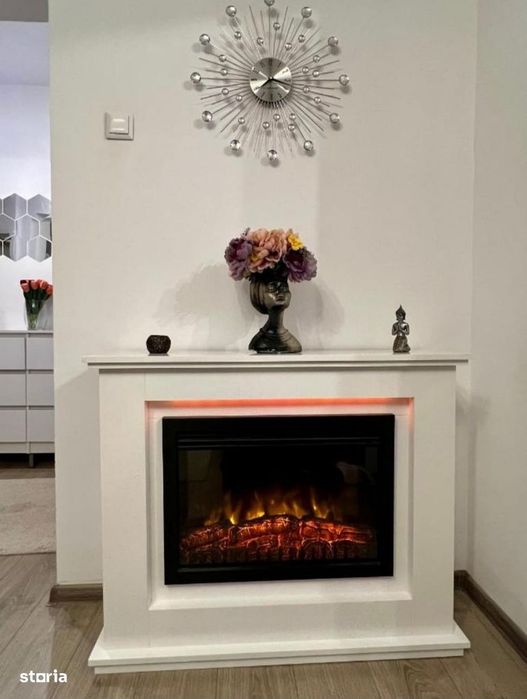 Apartament cu 3 camere de închiriat în Curtea de Argeș.