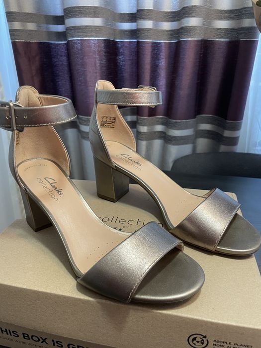 Sandale piele naturala argintie Clarks