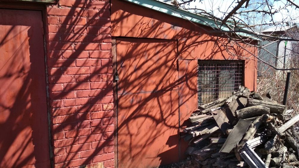 Продам дом с земельным участком