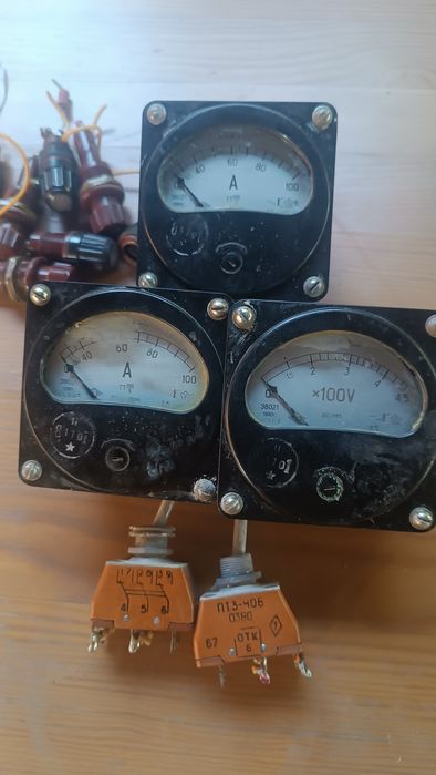 Амперметр, вольтметр.