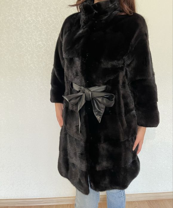 Шуба норковая черная