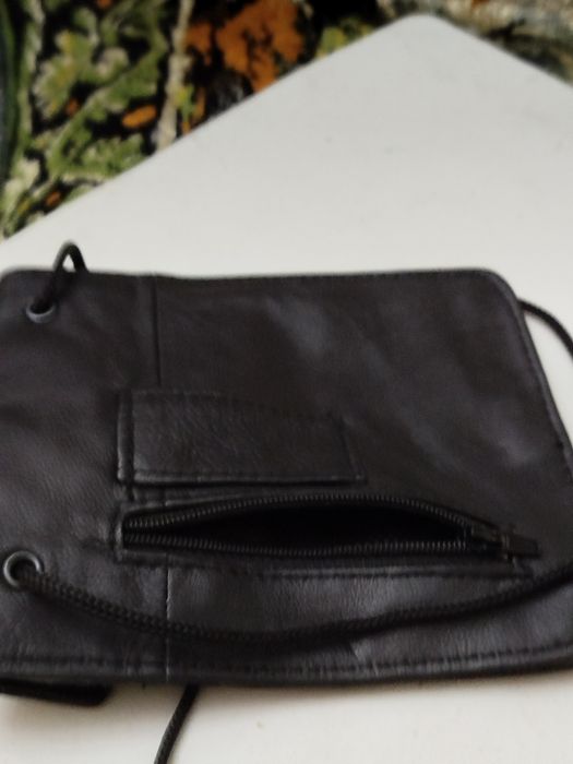 Кожаная сумка для телефона и карт