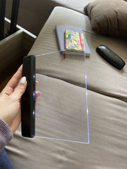 Стъкленият трон, Слънчеви лъчи в мрака, Брулени хълмове, дневник