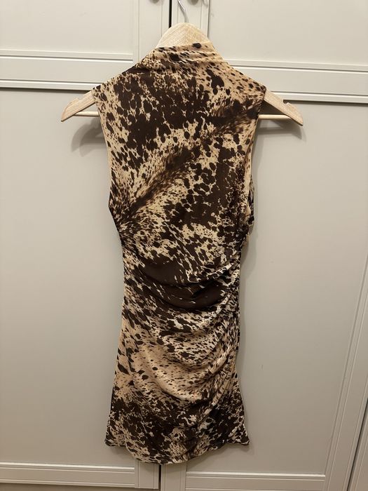 Рокля от зара нова