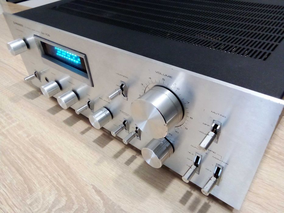 Усилвател Pioneer SA 708