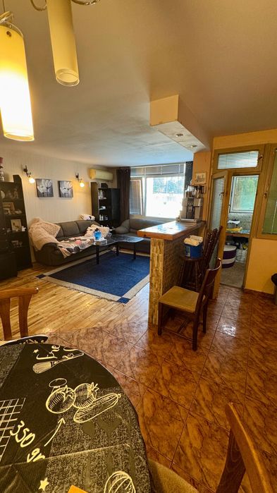 Продава се Тристаен апартамент в Разград, Лудогорие - 90 кв.м за 1360 €/кв.м - Снимка #2