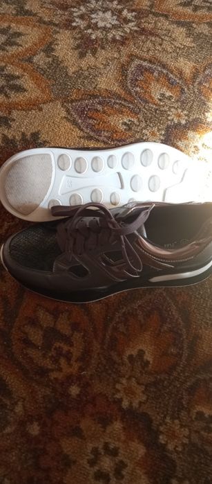 Кросовки 39 3000т женские