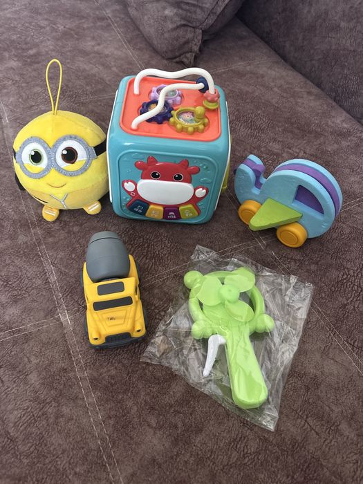 Отдам игрушки за сладость