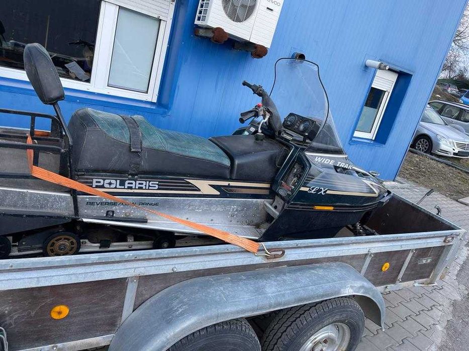 Snowmobil Polaris INDY LX