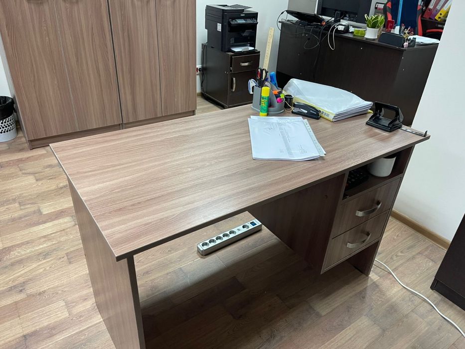 Продается офисная мебель