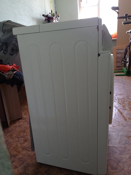 Продаю стиральную машинку