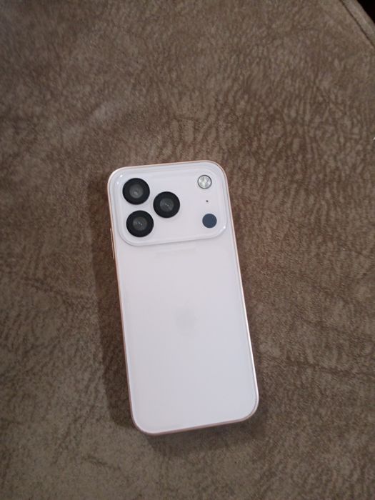 Mine iPhone 17 pro max