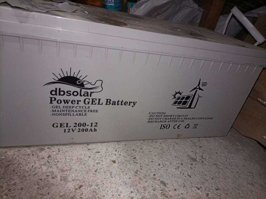 Kit fotovoltaic(Baterie,invertor,regulator incarcare)