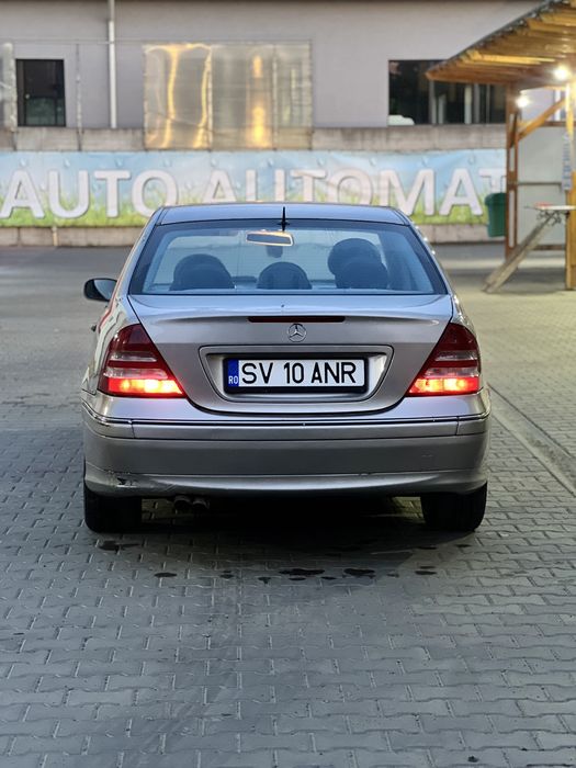 Vand Mercedes Benz