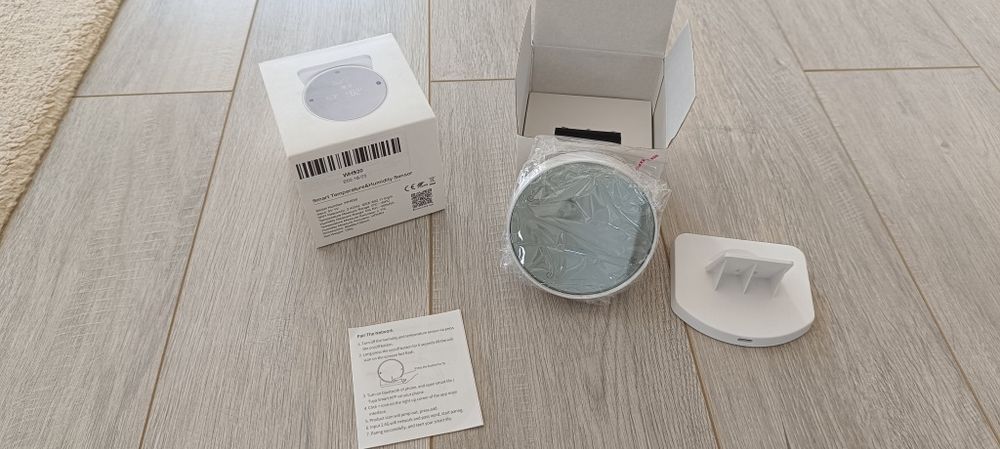 Senzor de temperatura si umiditate Avatto WHS20 Tuya