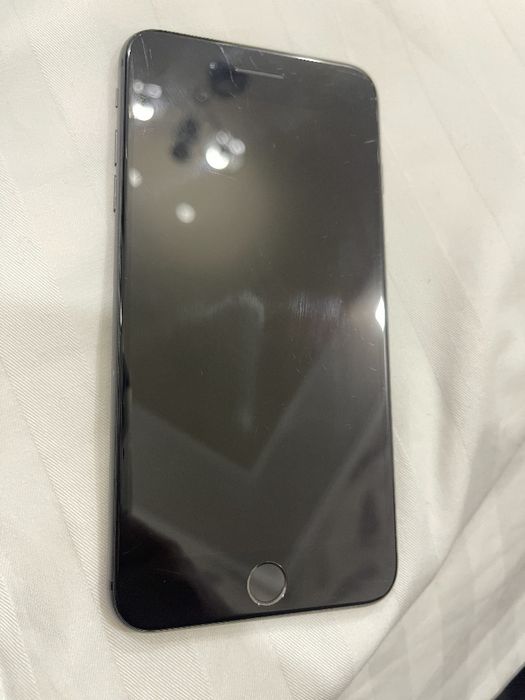 Iphone 8 plus 64Gb