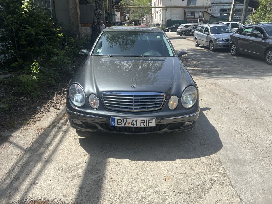 Mercedes E200 W211