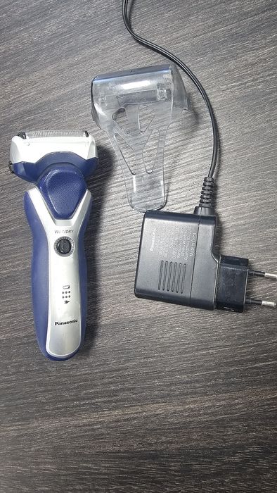 Электробритва Panasonic ES-RT37